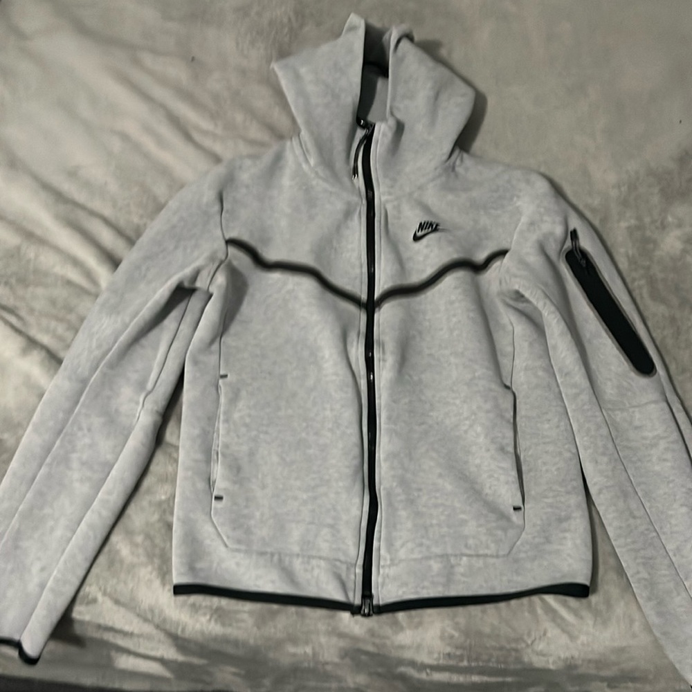 Nike sportswear tech fleece grey hoodie